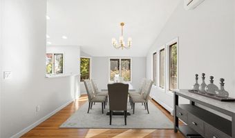 31 Stanchion Ave, Jamestown, RI 02835