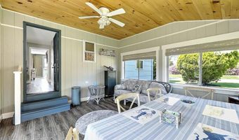 56 King Philip Rd, Narragansett, RI 02882