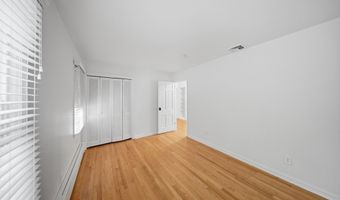 5 Beaver Pond Rd, Albany, NY 12211
