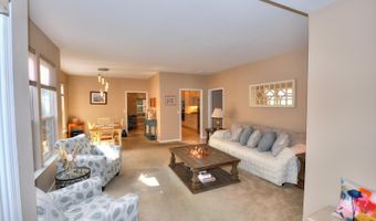 4 Symphony Ave, Bayville, NJ 08721