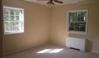 4405 ROMLON St 202, Beltsville, MD 20705