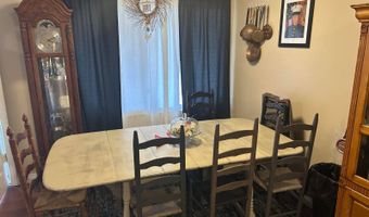 11812 Midland Trail Rd, Ashland, KY 41102