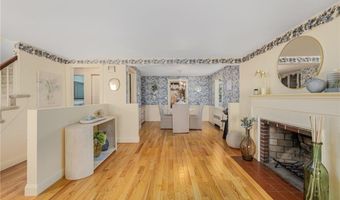 98 Homewood Ave, North Providence, RI 02911