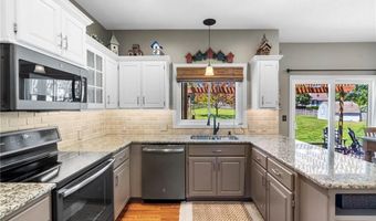 17933 157th Ter, Basehor, KS 66007