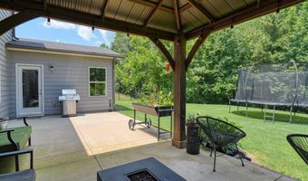 205 Colfax Dr, Boiling Springs, SC 29316