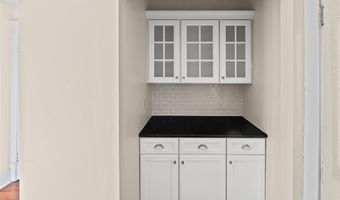 1009 Danforth St, Alton, IL 62002