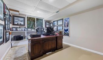 1710 Ridgeview Circle Dr, Ballwin, MO 63021