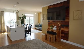 127 Brentwood Cir 127, Danbury, CT 06810