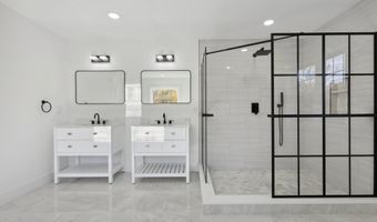 19 A Apache Dr, Brookfield, CT 06804