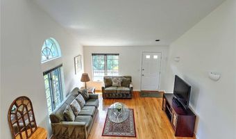 101 Cardinal Dr, North Kingstown, RI 02852