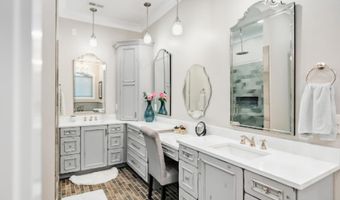 111 VILLAGE Cir, Anniston, AL 36207