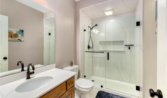 15006 Leavenworth Rd, Basehor, KS 66007