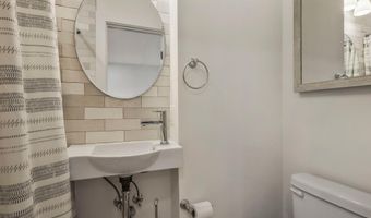 1014 QUEEN St, Alexandria, VA 22314