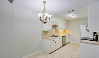 200 Woodgreen Dr #2, Madison, MS 39110