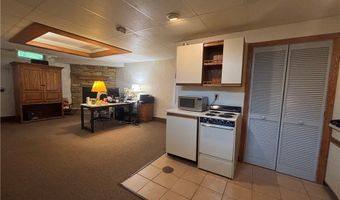 385 Cochran Rd, Aurora, OH 44202