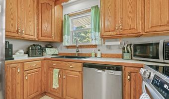 13166 Meadow St NE, Alliance, OH 44601