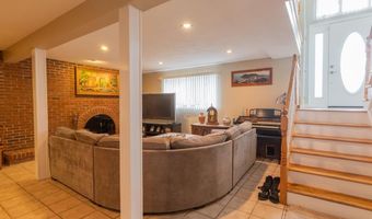 33 Carriage Way, North Providence, RI 02904