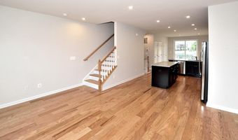 43398 APPLE ORCHARD Sq, Ashburn, VA 20148