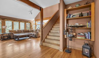 42 Hill Rd, Allentown, NJ 08501