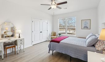 165 Rolling Bend Rd, Alvord, TX 76225