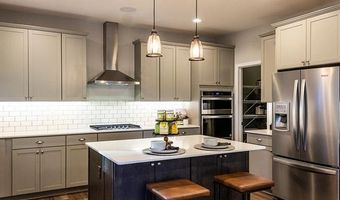 286 Silver Oak Dr, Ann Arbor, MI 48103