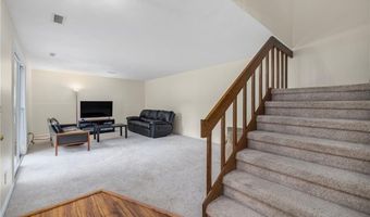 19 Caddy Rock Rd D, North Kingstown, RI 02852