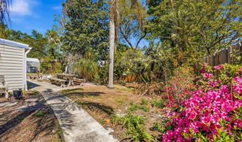 43 FORRESTAL Cir N, Atlantic Beach, FL 32233