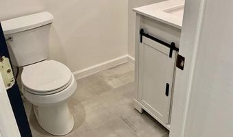 3408 25TH St S 13, Arlington, VA 22206