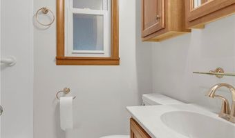 4026 Patterson Rd, Aliquippa, PA 15001