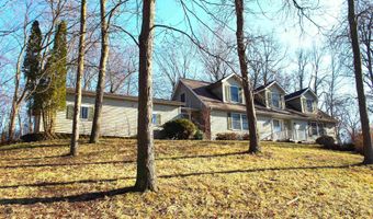 880 W Mashie Ct, Angola, IN 46703