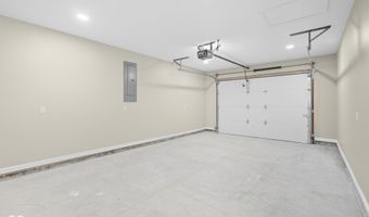 96 Hill St, Austin, IN 47102