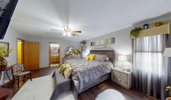 1906 Greenwood Dr, Albert Lea, MN 56007
