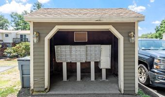 9 Wampus Ave 4, Acton, MA 01720