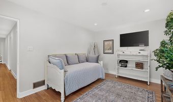 328 Fontana Pl NE, Albuquerque, NM 87108