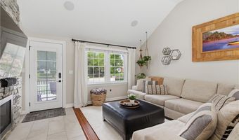 1 Blacksmith Rd, Lincoln, RI 02865