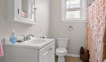 117 W MERCHANT St, Audubon, NJ 08106