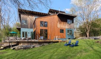 85 Gondola Ave, Jamestown, RI 02835