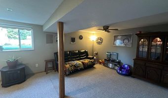 418 S 11Th St, Albia, IA 52531