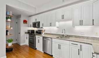 15 Ash St 15, Belmont, MA 02478