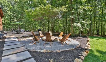 21663 OATLANDS Rd, Aldie, VA 20105