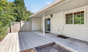 241 Clay St, Ashland, OR 97520