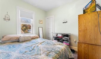 2 Chilton St, Bristol, RI 02809