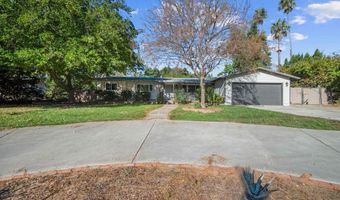 4620 Panchoy Dr, La Mesa, CA 91941