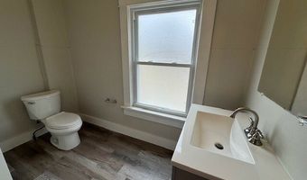 1166 BELLOWS St, Akron, OH 44301