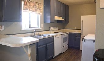900 Hairston St, Altus, OK 73521