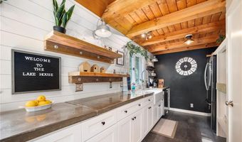 128 Vine St, Coventry, RI 02816