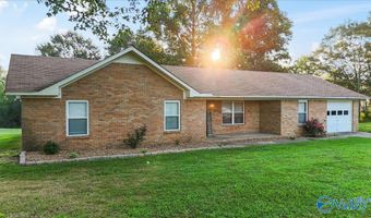 2097 Needmore Rd, Albertville, AL 35950