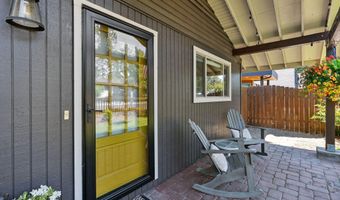 820 NW 12th St, Bend, OR 97703