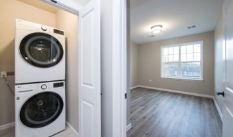 2435 Lamington Rd 18, Bedminster, NJ 07921