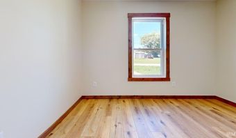 120 N Murlin St, Bicknell, IN 47512